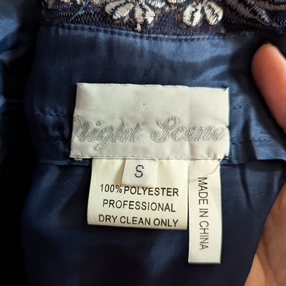 Vintage Navy & White Embroidered Evening Gown Size S: Prom / Homecoming / Gala - Picture 6 of 15